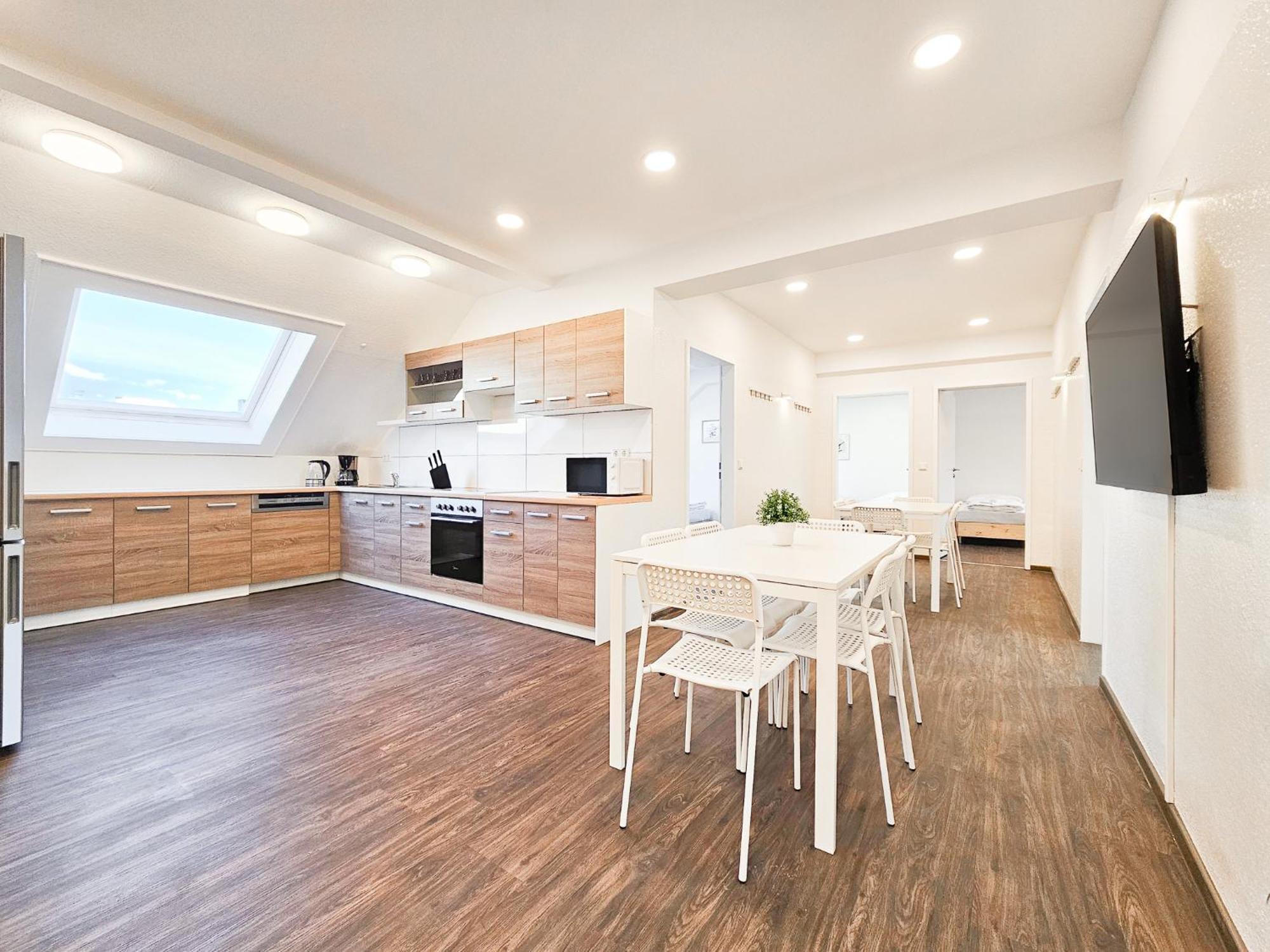 דיסלדורף Raj Living - City Center Apartments With 5 Rooms - 10 Min Messe Dus מראה חיצוני תמונה