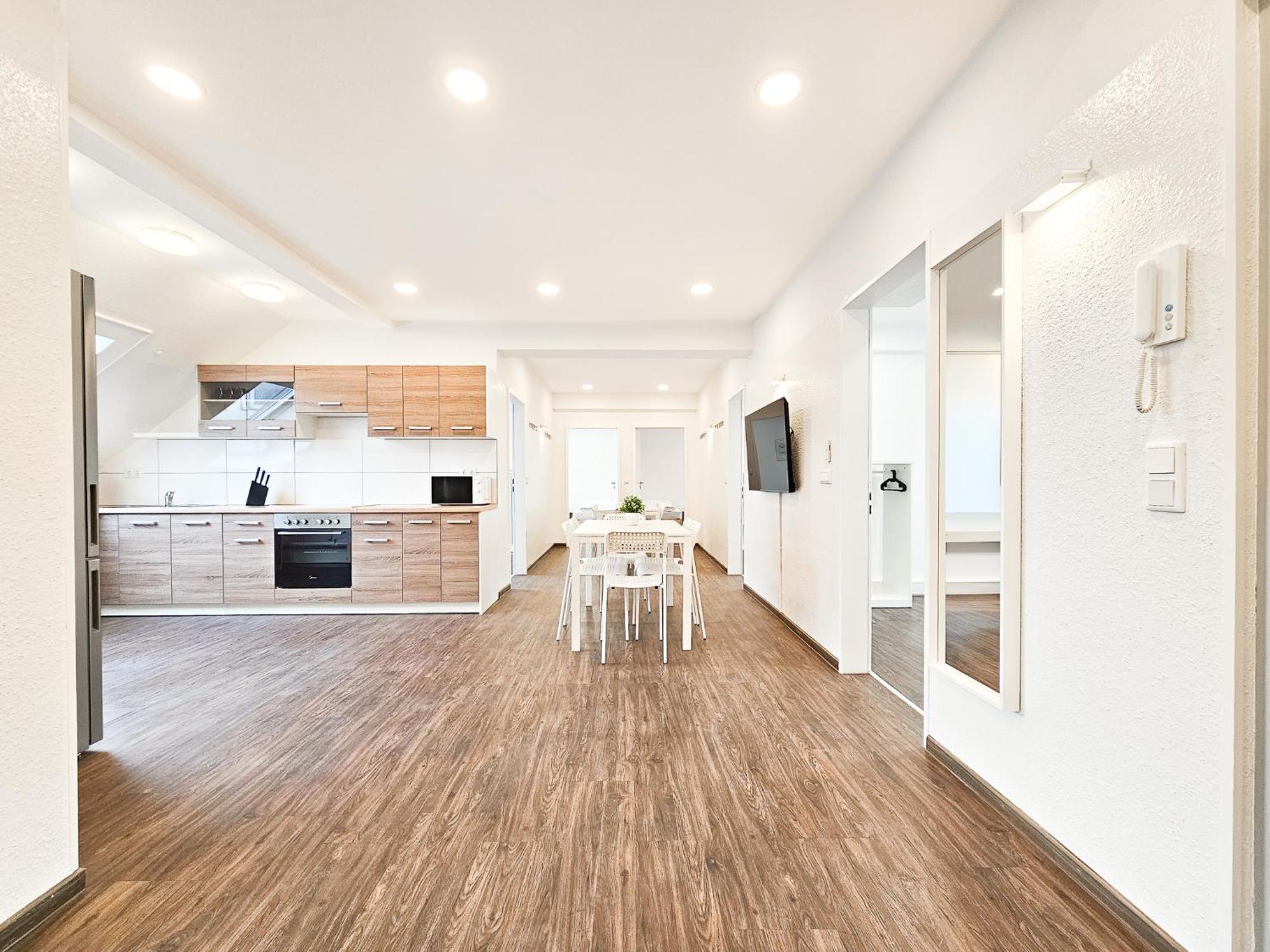דיסלדורף Raj Living - City Center Apartments With 5 Rooms - 10 Min Messe Dus מראה חיצוני תמונה