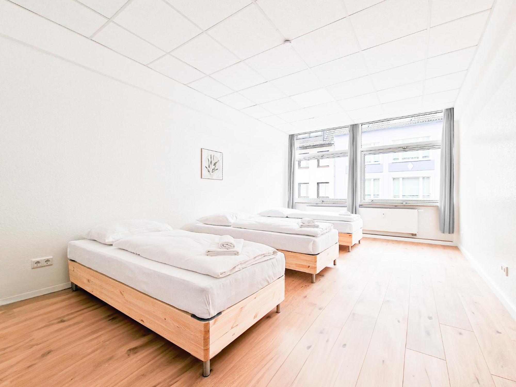 דיסלדורף Raj Living - City Center Apartments With 5 Rooms - 10 Min Messe Dus מראה חיצוני תמונה