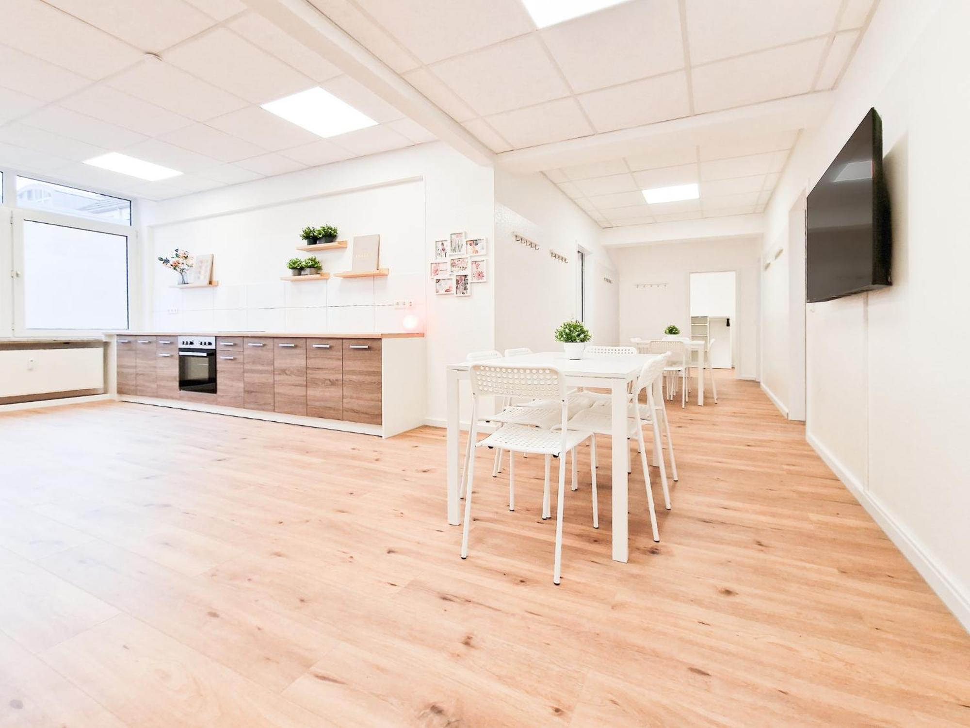 דיסלדורף Raj Living - City Center Apartments With 5 Rooms - 10 Min Messe Dus מראה חיצוני תמונה