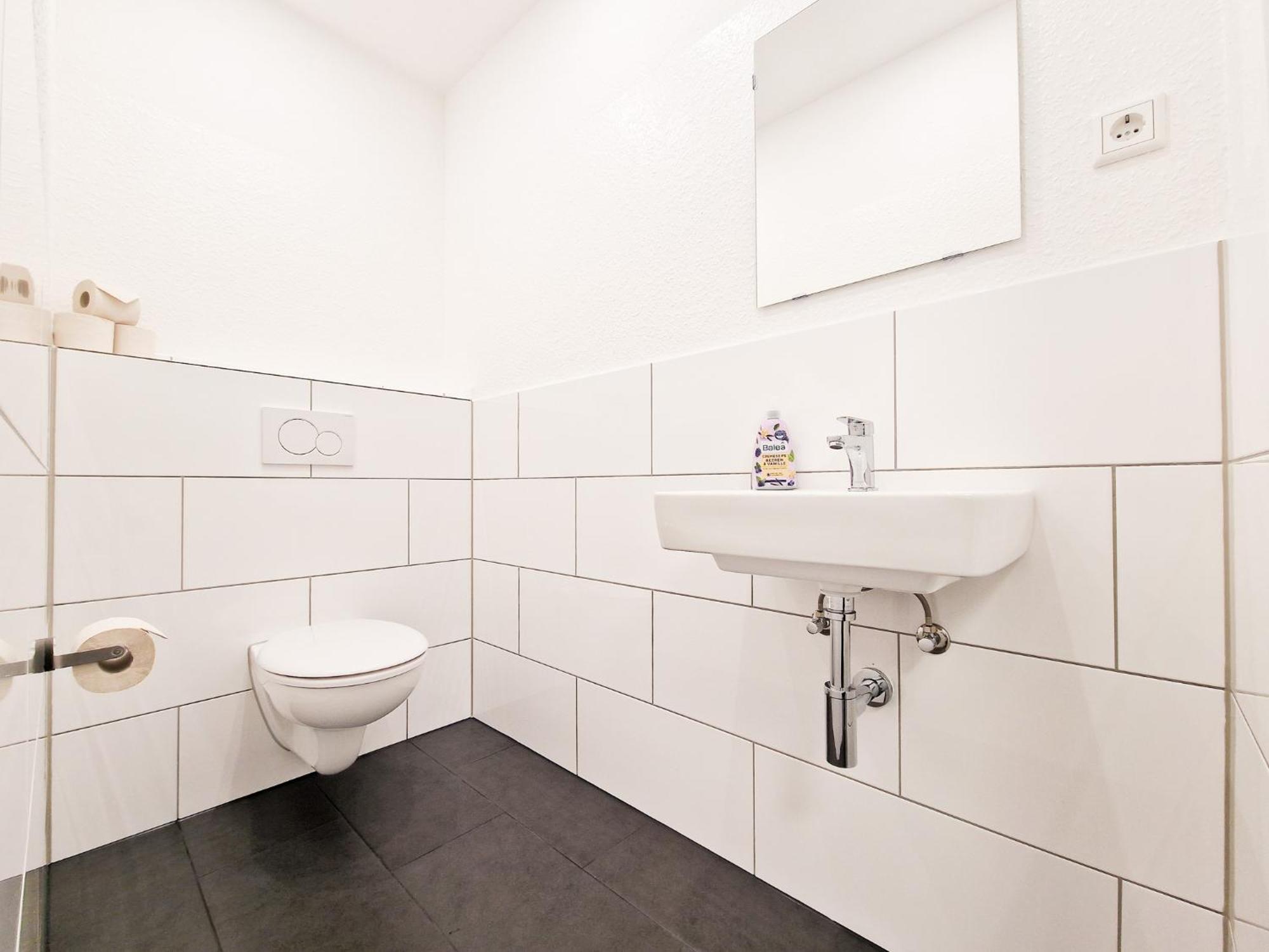 דיסלדורף Raj Living - City Center Apartments With 5 Rooms - 10 Min Messe Dus מראה חיצוני תמונה