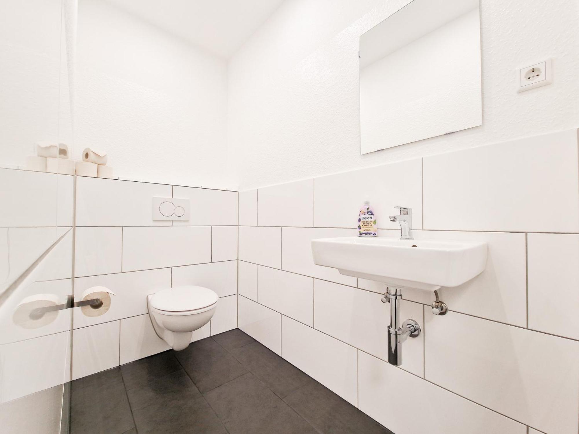 דיסלדורף Raj Living - City Center Apartments With 5 Rooms - 10 Min Messe Dus מראה חיצוני תמונה